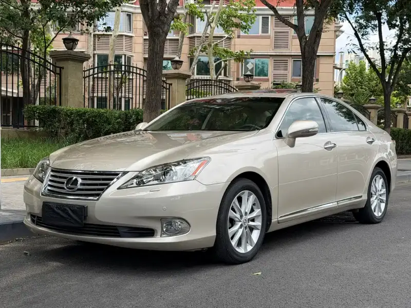 Lexus ES, 2009