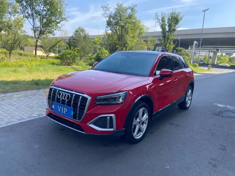 Audi Q2L, 2022