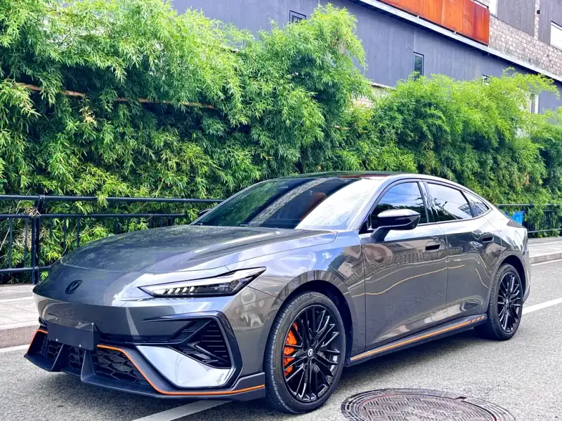 Changan UNI-V, 2025