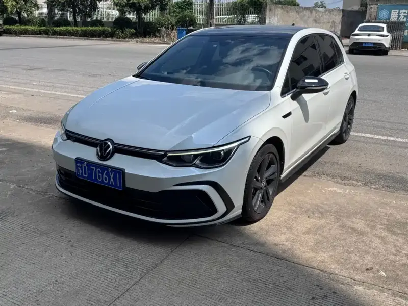 Volkswagen Golf, 2021