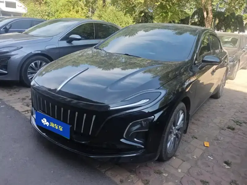 Hongqi E-QM5, 2025