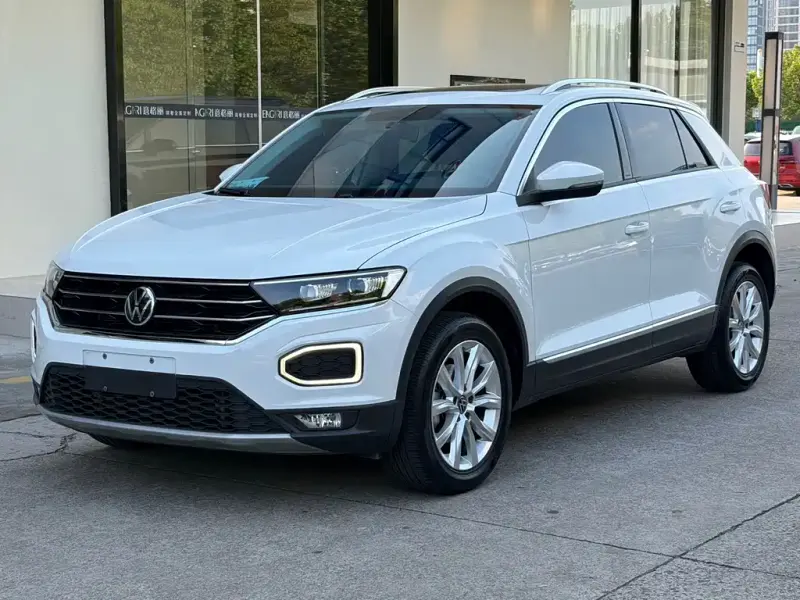 Volkswagen T-Roc Volkswagen T-ROC 2022 280TSI DSG 2WD Comfort Enjoy PLUS, 2023 — фото 1