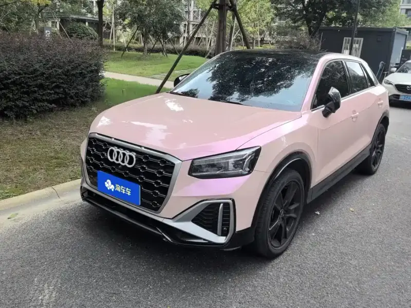 Audi Q2L, 2022