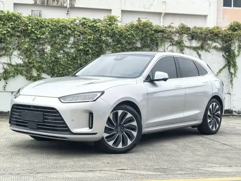 AITO M5, 2022