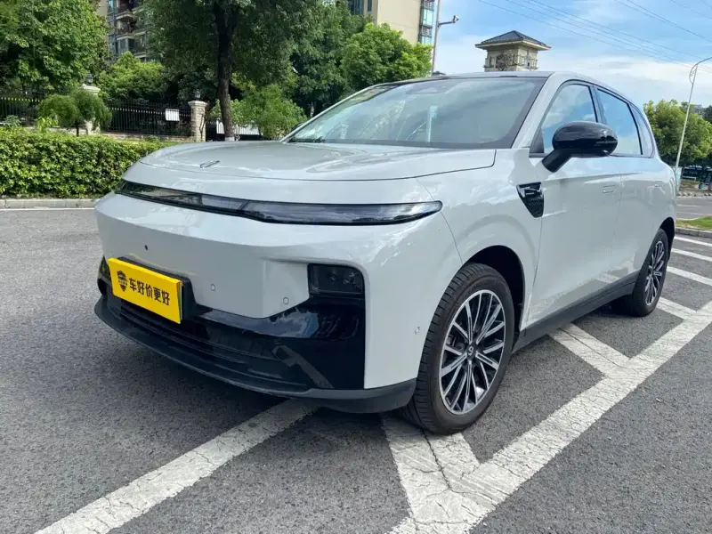 Leapmotor B10, 2025