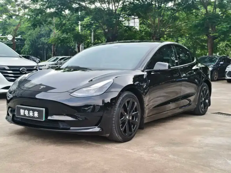Tesla Model 3, 2022