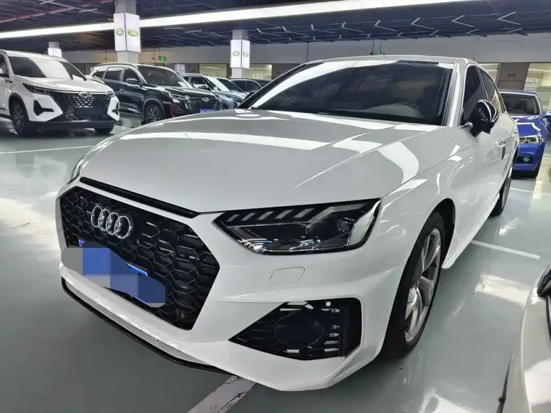Audi A4L, 2020