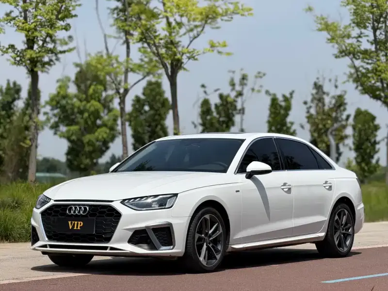 Audi A4L, 2021