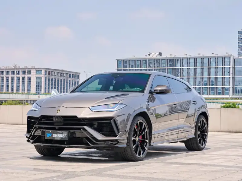 Lamborghini Urus, 2024