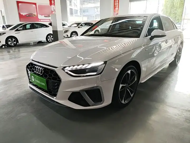 Audi A4L, 2021