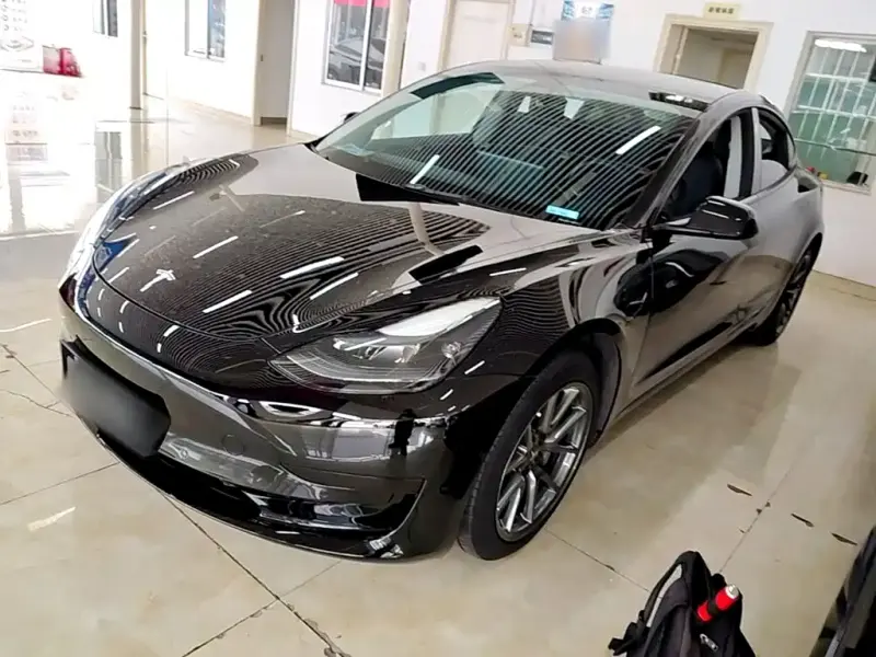 Tesla Model 3, 2021