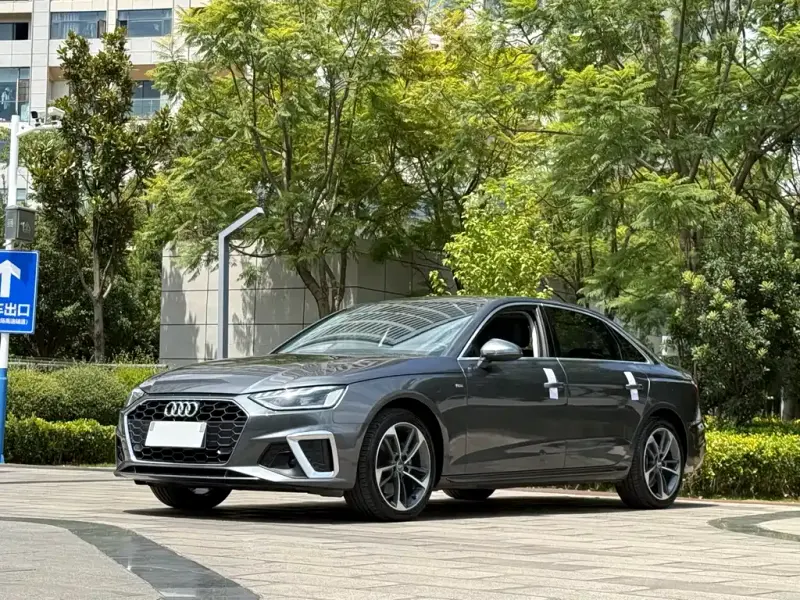 Audi A4L, 2020