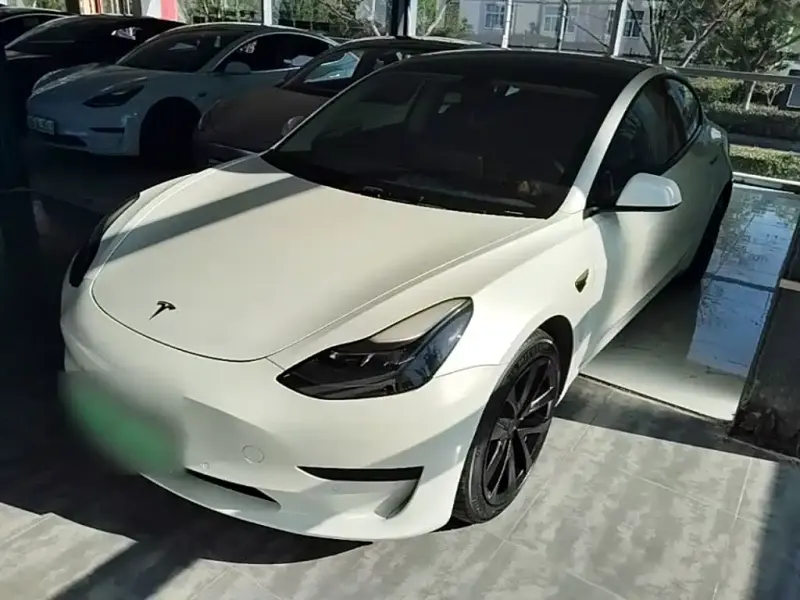 Tesla Model 3, 2021