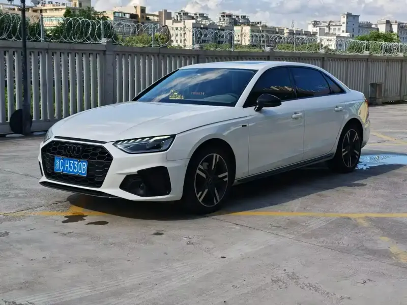 Audi A4L, 2023