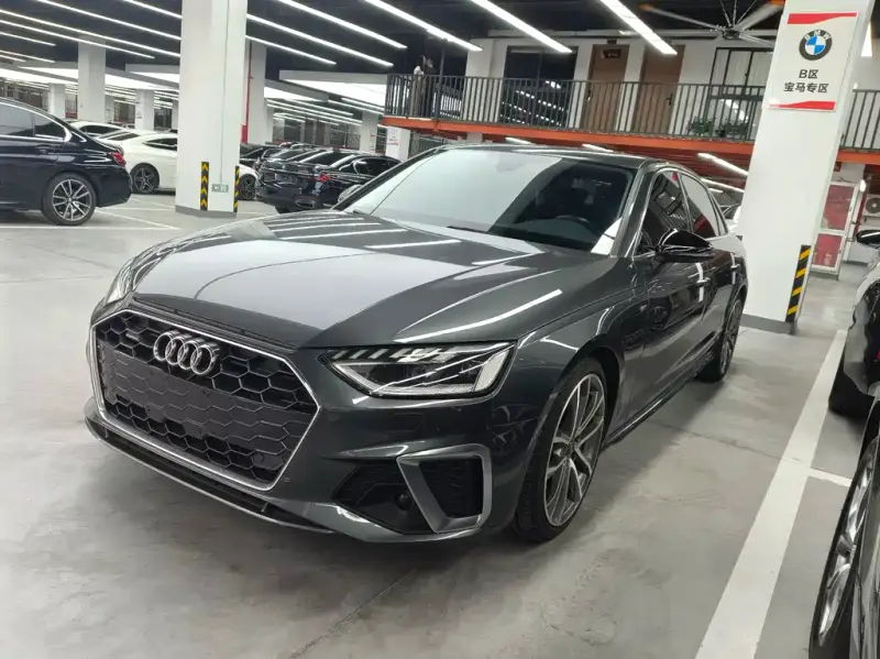 Audi A4L, 2020