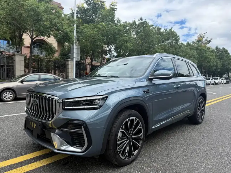 Geely Xingyue L, 2025