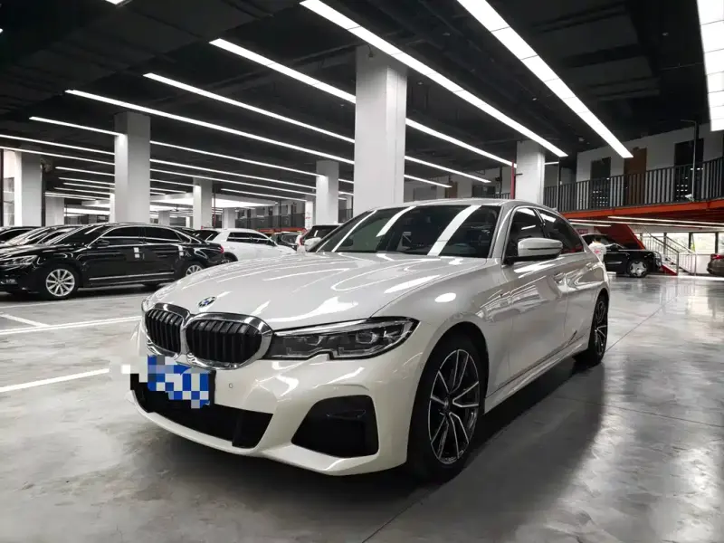 BMW 3 Series, 2023