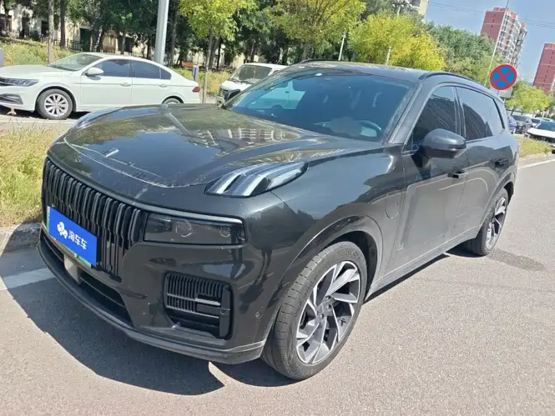 Lynk & Co 09 EM-P, 2022