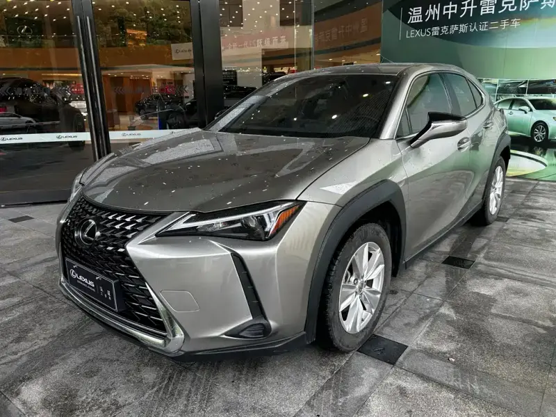 Lexus UX, 2023