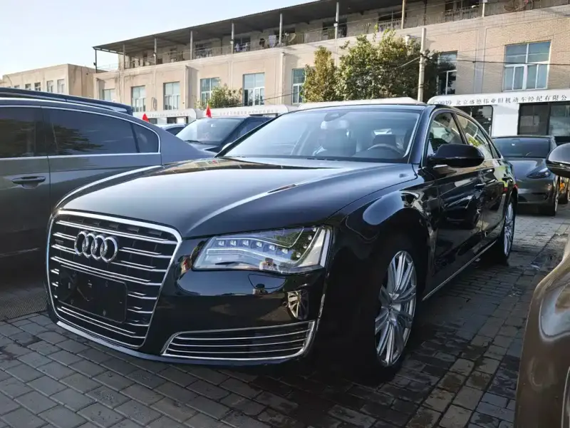 Audi A8, 2013