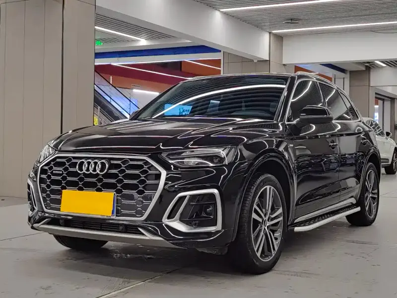 Audi Q5L, 2022