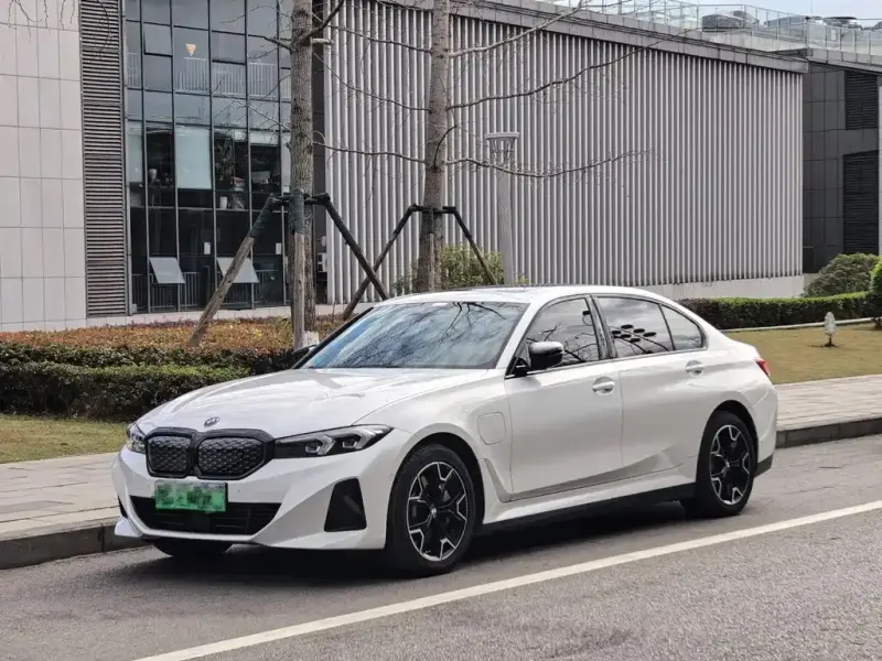 BMW i3, 2025
