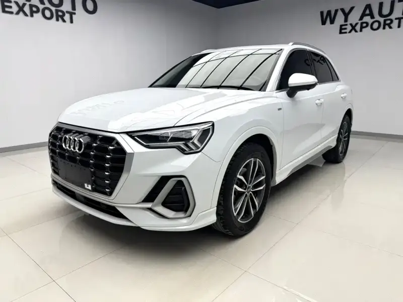 Audi Q3, 2022