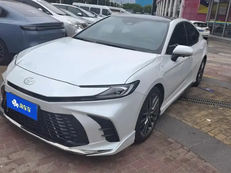 Toyota Camry, 2026