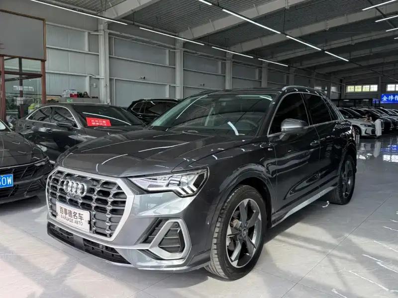 Audi Q3, 2022