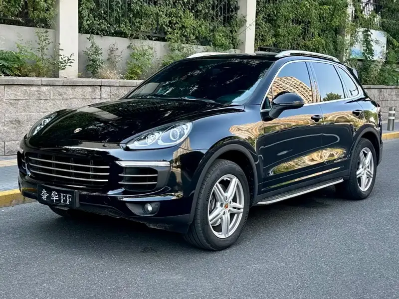 Porsche Cayenne, 2015