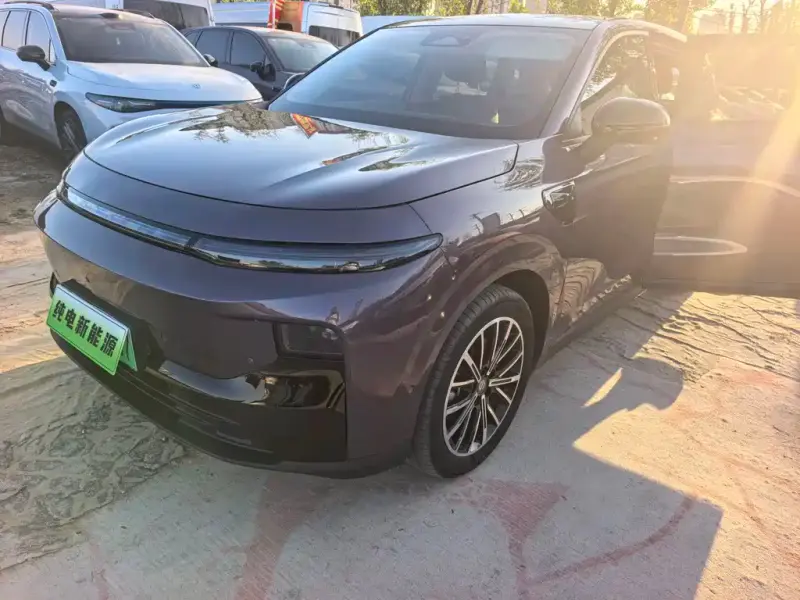 Leapmotor B10, 2025