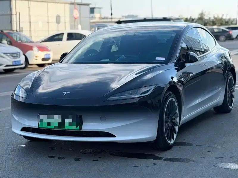 Tesla Model 3, 2024