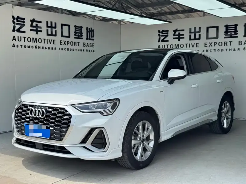 Audi Q3 Sportback, 2022