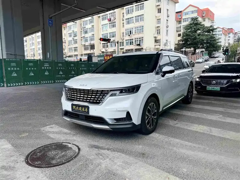 Kia Carnival, 2022