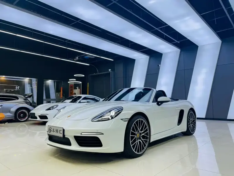 Porsche 718, 2017