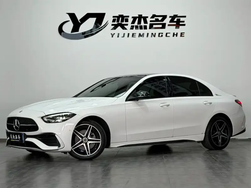 Mercedes-Benz C-Class, 2024