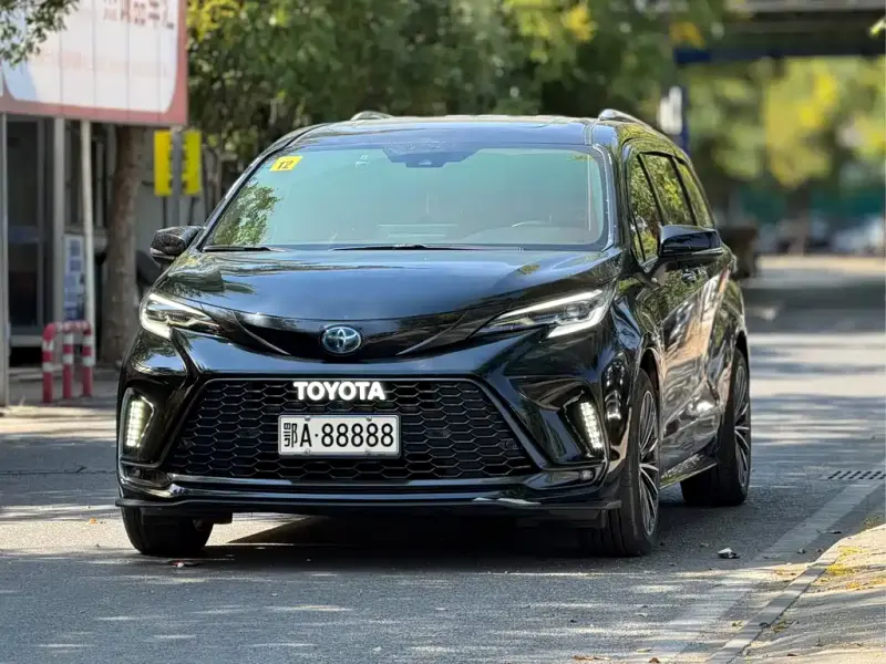 Toyota Granvia, 2023