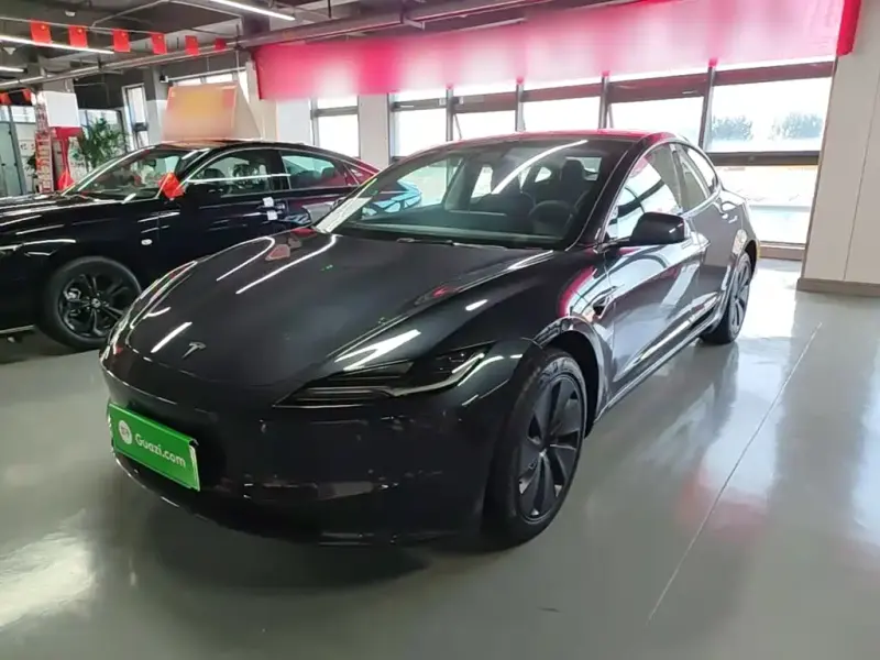 Tesla Model 3, 2026