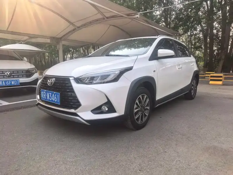Toyota Yaris L, 2023 — фото 1