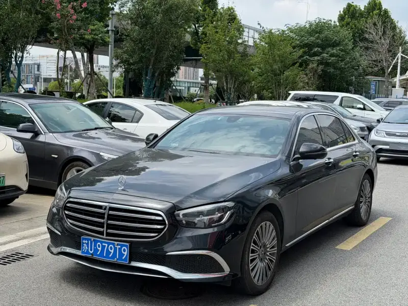 Mercedes-Benz E-Class Mercedes-Benz E-Class 2023 Facelift E 300 L Luxury Type, 2023 — фото 1