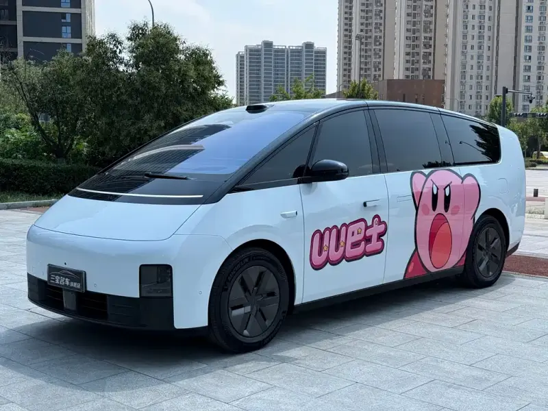 Li Auto Li MEGA, 2025