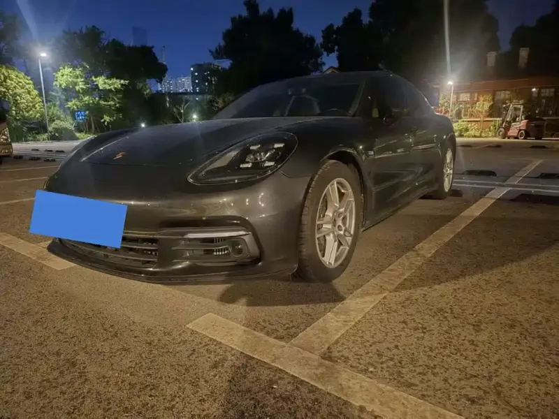 Porsche Panamera, 2020