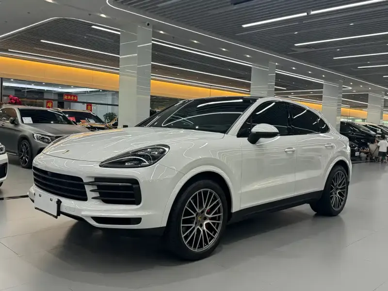 Porsche Cayenne, 2023