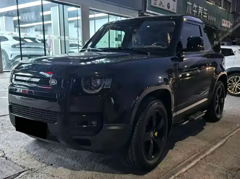 Land Rover Defender, 2024