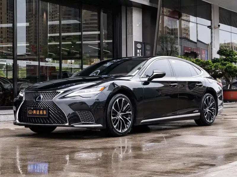 Lexus LS, 2022