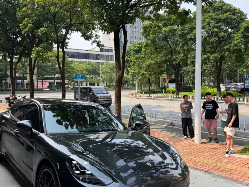 Porsche Panamera, 2022