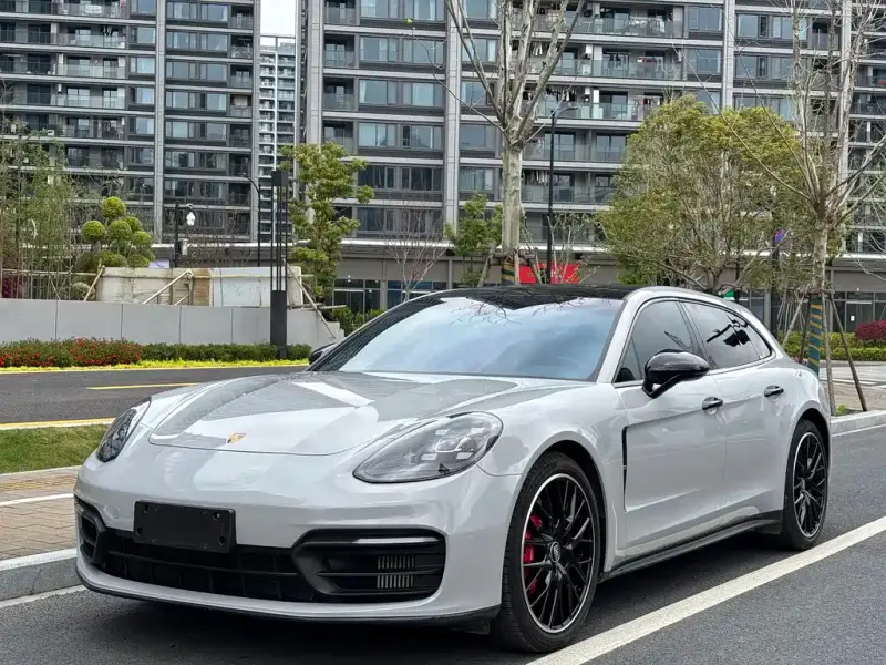 Porsche Panamera, 2022