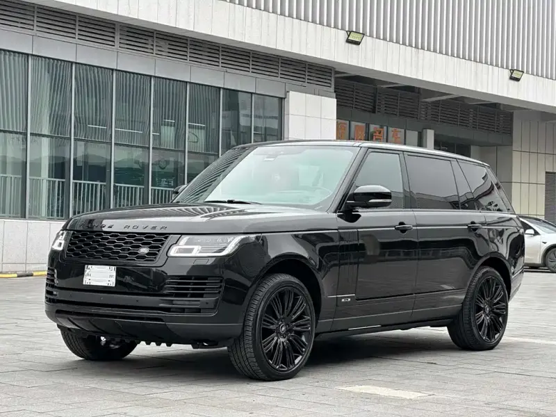 Land Rover Range Rover Range Rover 2020 3.0 L6 Distinguished Creation Extended Edition, 2019 — фото 1