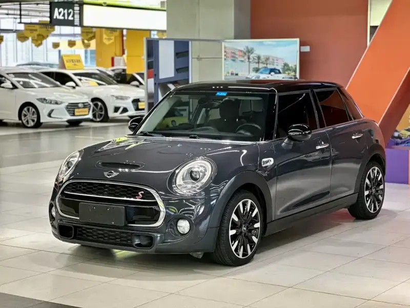 MINI Mini, 2018