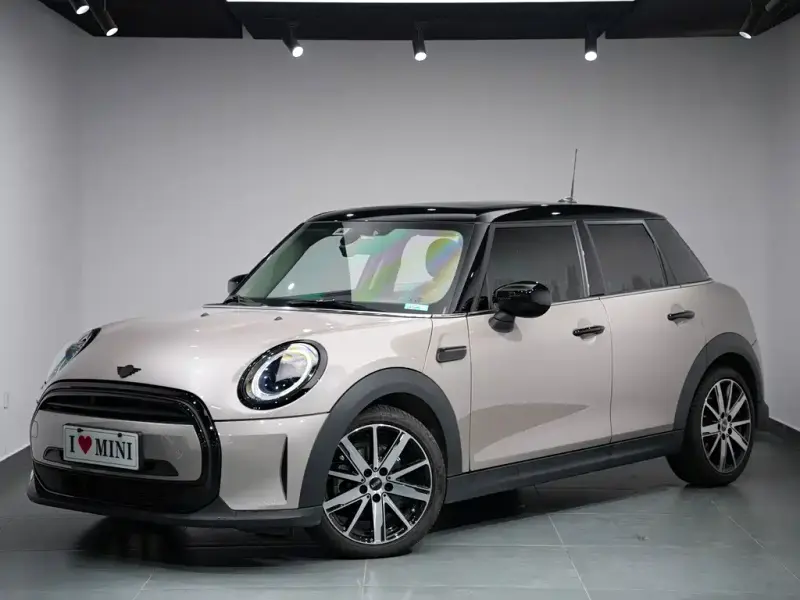 MINI Mini, 2021